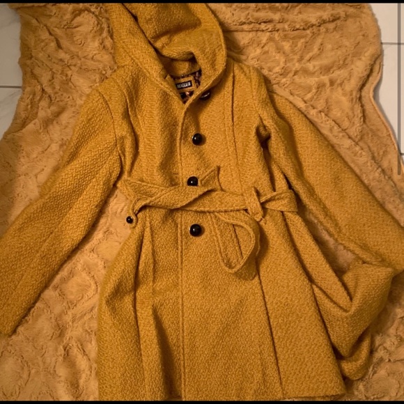 Mustard Yellow Steve Madden Trenchcoat 